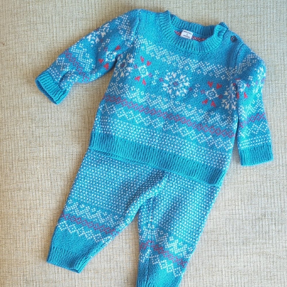Two Piece Nordstrom Sweater Set Size 12 Months